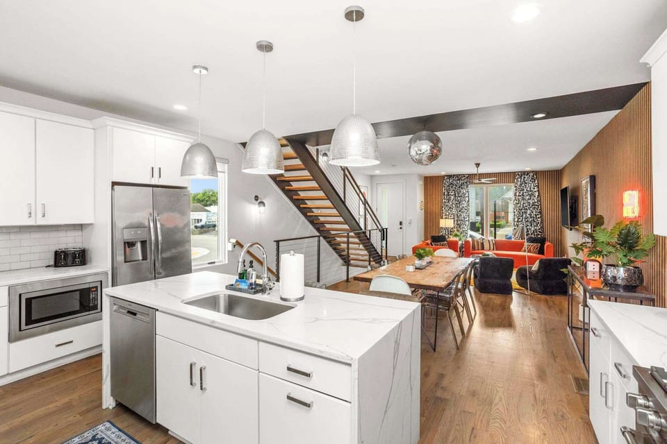 Fully Stocked Kitchen