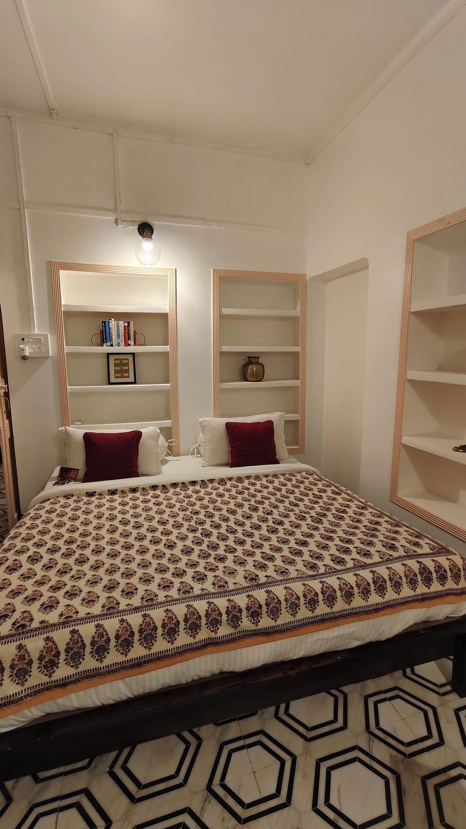 Deluxe Double Room | In-room safe, desk, laptop workspace, blackout drapes