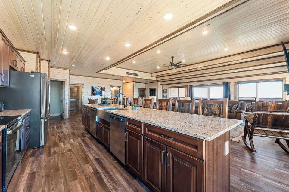 Lots of counter space for prepping all your food!