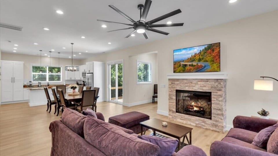8 View to Fireplace