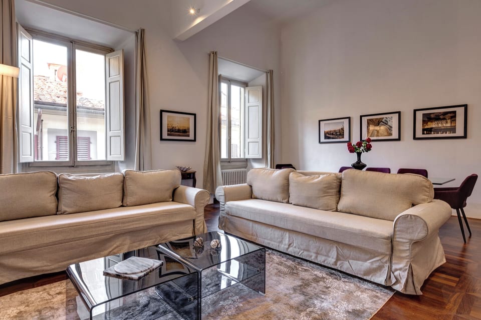 Apartment | Living area | Flat-screen TV
