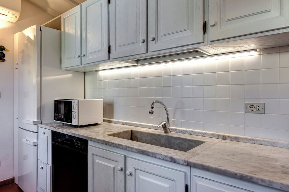 Apartment | Private kitchen | Electric kettle