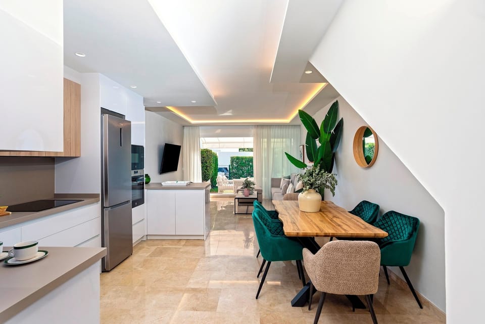 Apartment (3 Bedrooms) | In-room dining