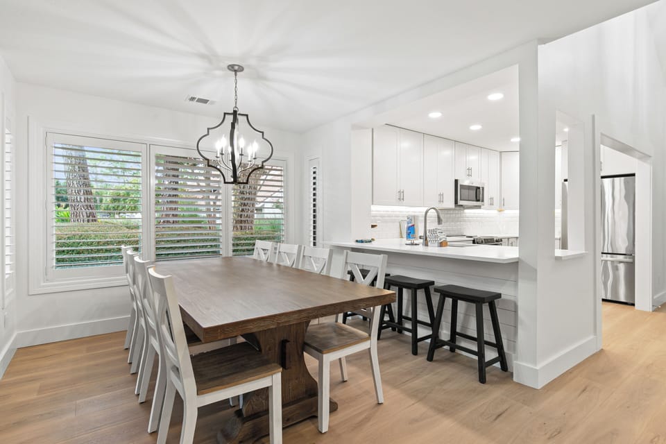 Dining Area Seats 8 plus 3 bar stools
