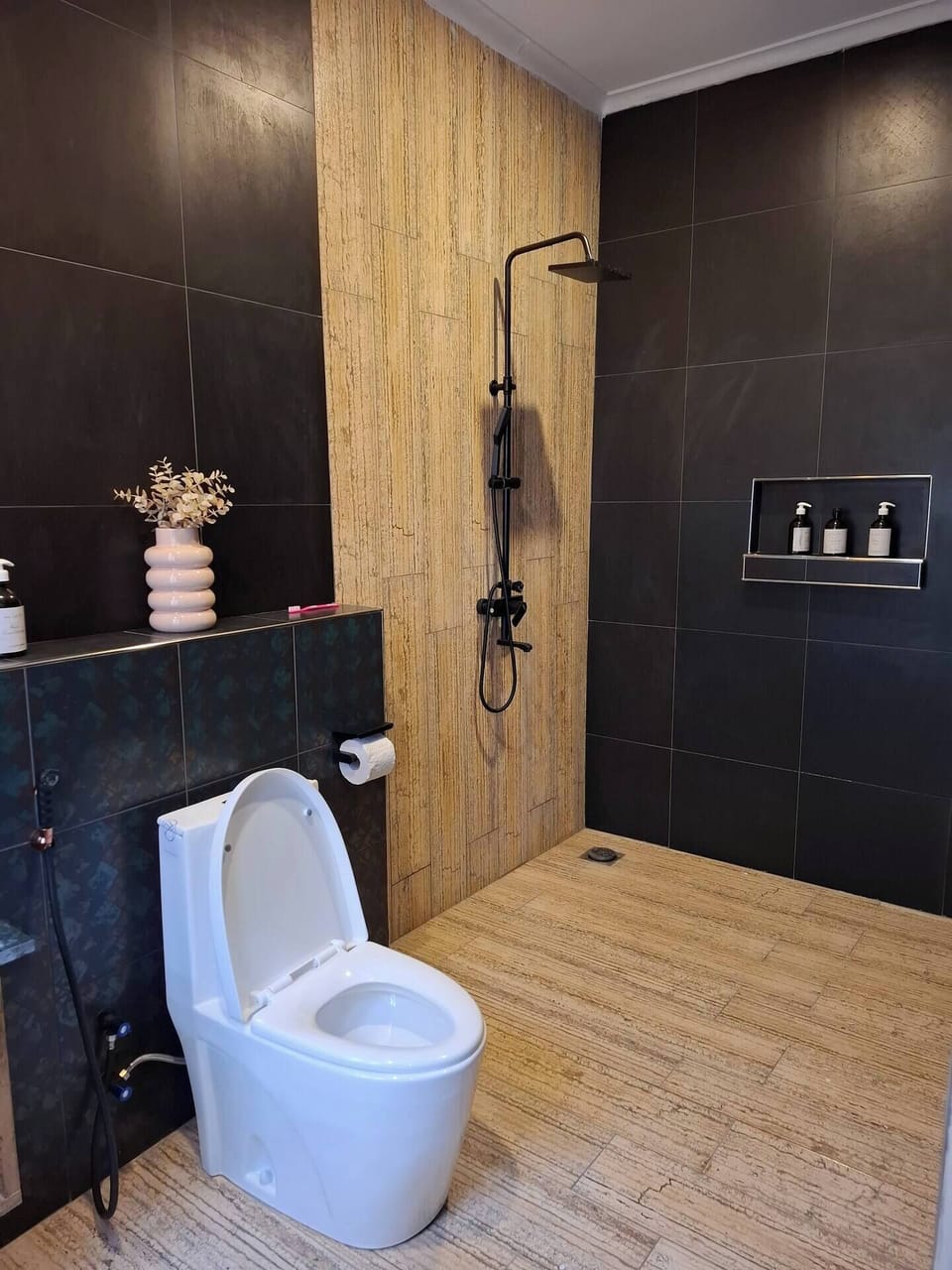 Double Room, Housekeeping, Garden View | Soundproofing, free WiFi