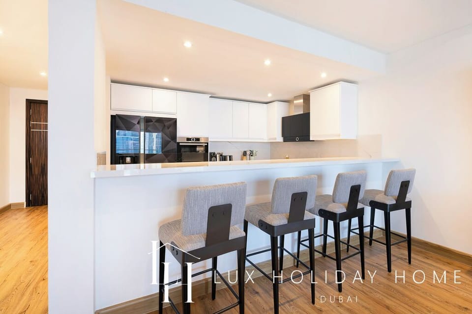 Apartment, Balcony, City View | Private kitchen | Electric kettle