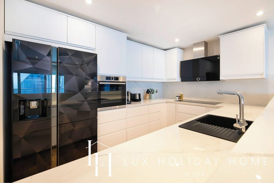 Apartment, Balcony, City View | Private kitchen | Electric kettle