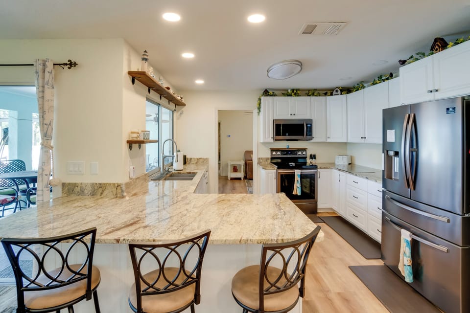 House (3 Bedrooms) | Interior