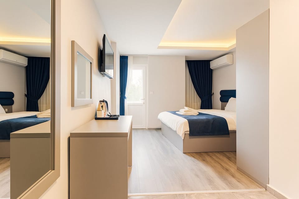 Minibar, desk, laptop workspace, soundproofing