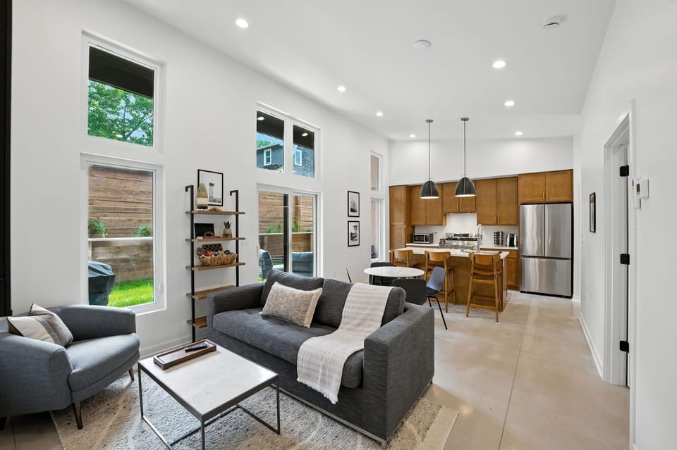 Home Decor, Indoors, Furniture, Living Room, Couch