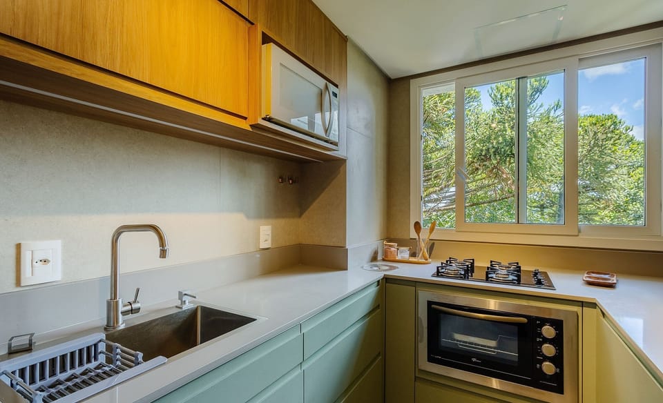 Basic Apartment | Private kitchen | Cookware/dishes/utensils