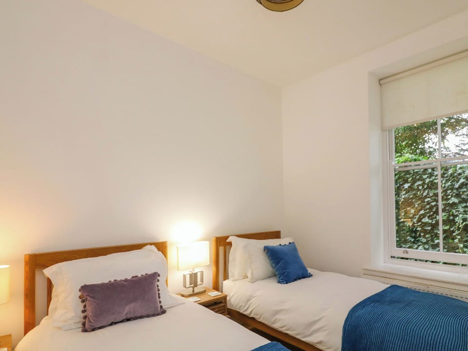 3 bedrooms, individually decorated, individually furnished, free WiFi