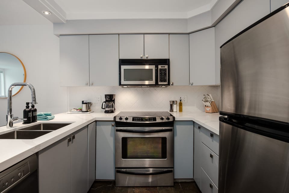 Condo, Multiple Beds, Pool Access, Mountain View (lute Escape at Greystone Lodge) | Private kitchen