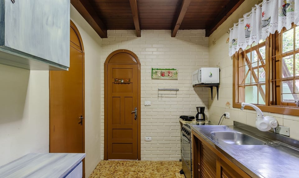 Villa | Private kitchen | Cookware/dishes/utensils