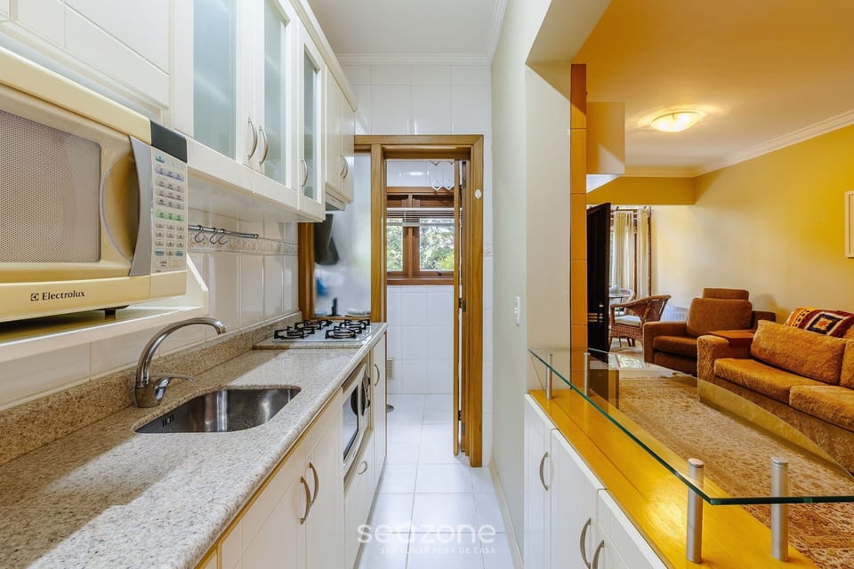 Basic Apartment | Private kitchen | Cookware/dishes/utensils