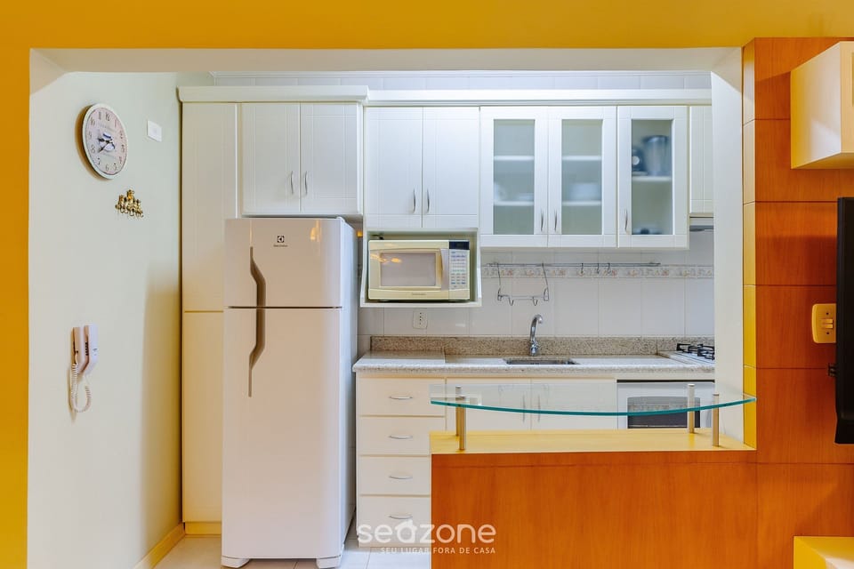 Basic Apartment | Private kitchen | Cookware/dishes/utensils