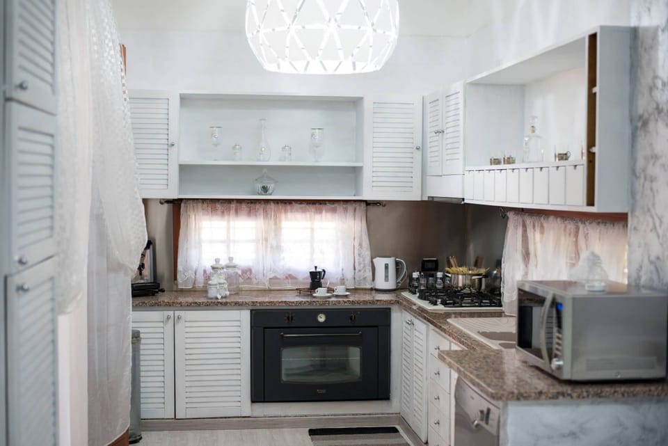House, Smoking | 4 bedrooms