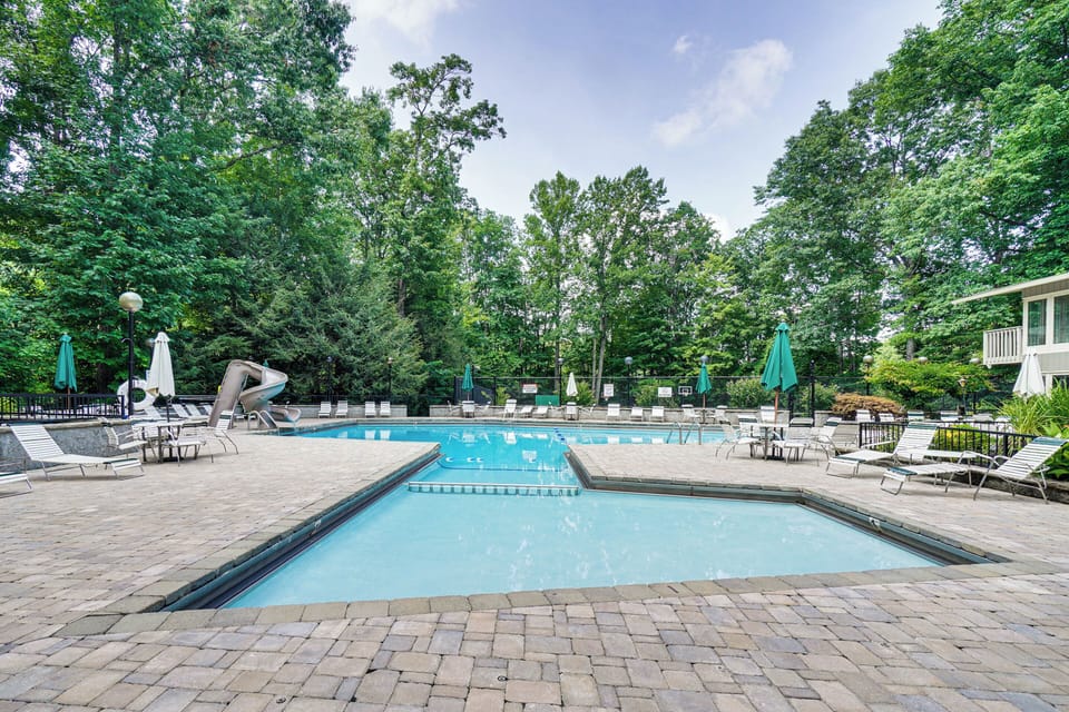 Seasonal Community Pool