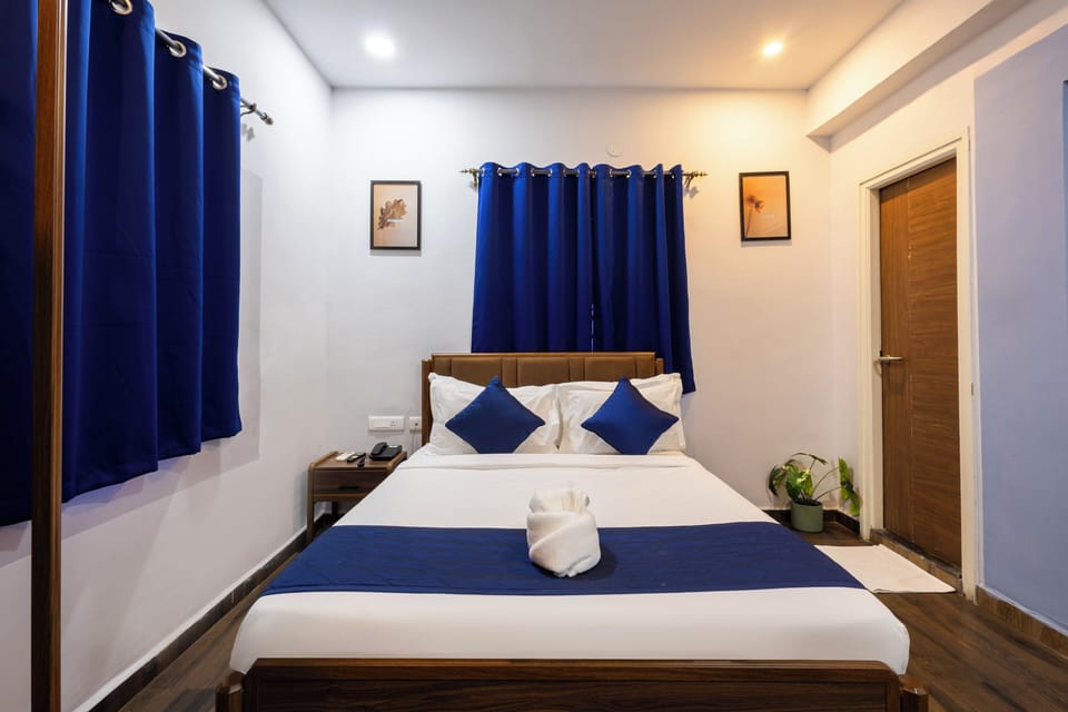 Deluxe Double Room, City View | Soundproofing, free WiFi