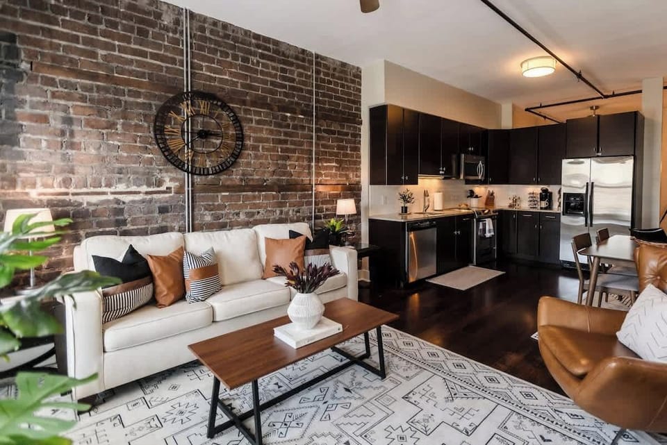 The most luxurious studio condo full of everything you could possibly need!