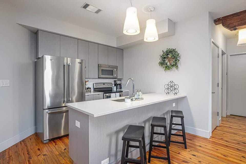 Modern finishes and thoughtful details make every meal a little more enjoyable.