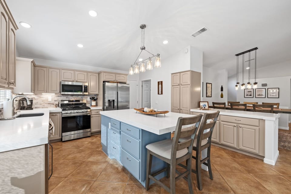 Kitchen island and bar