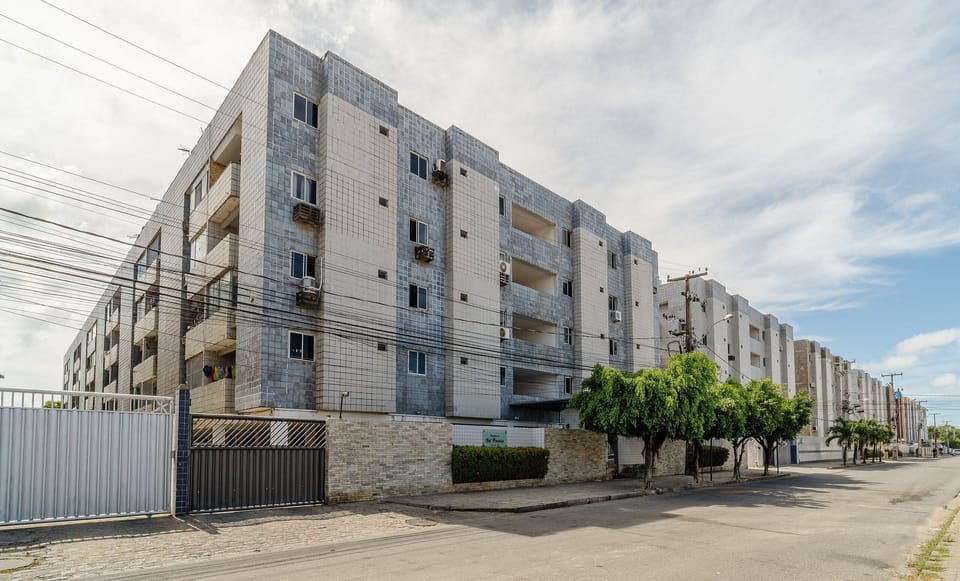 Basic Apartment | Exterior