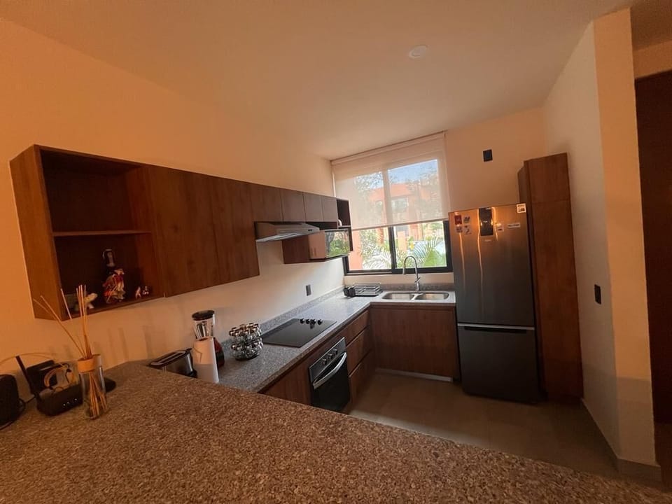 Family House, Garden View | Private kitchen