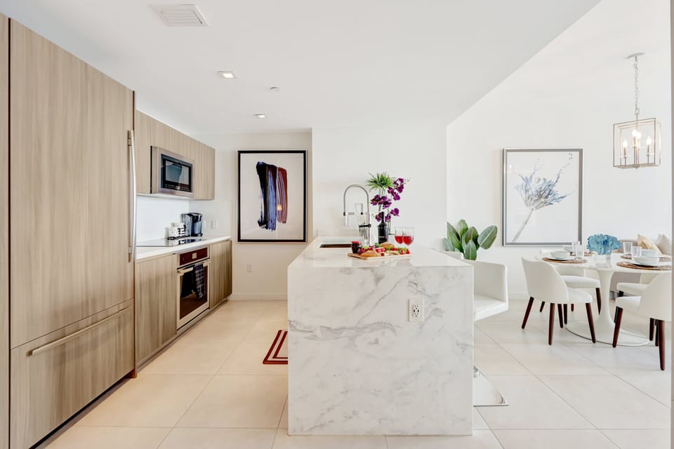 Kitchen | Modern appliances + counter seating.