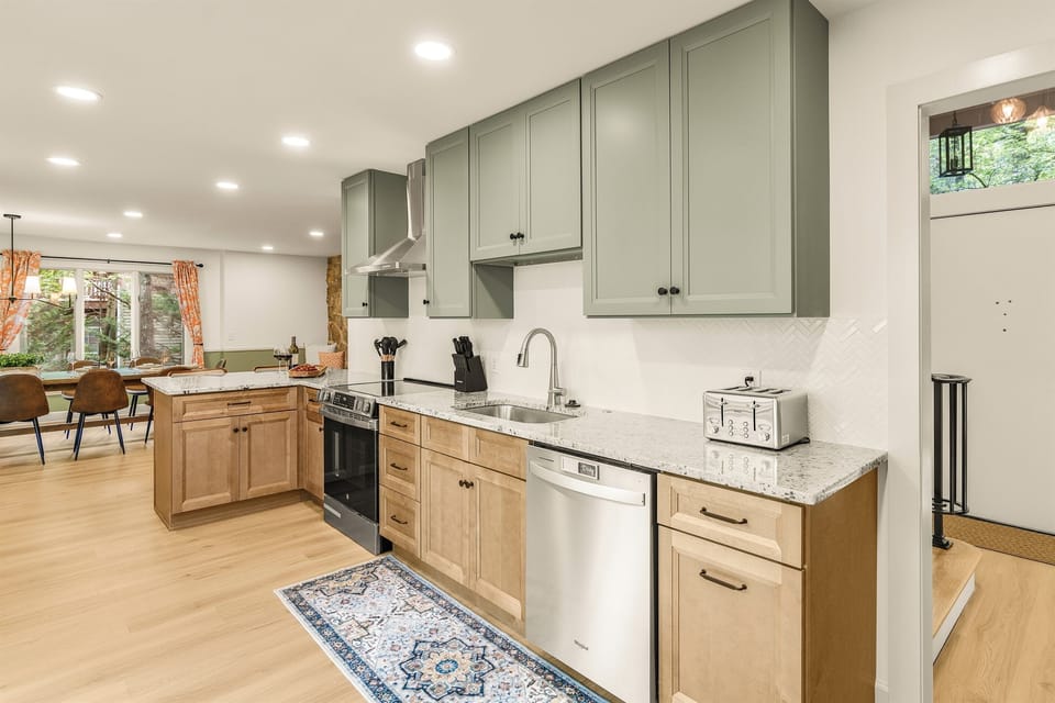 Brand new, fully renovated, fully stocked, spacious kitchen - perfect for everyone's needs. 