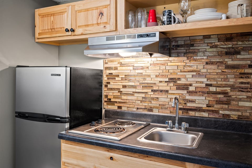 Kitchenette with stovetop