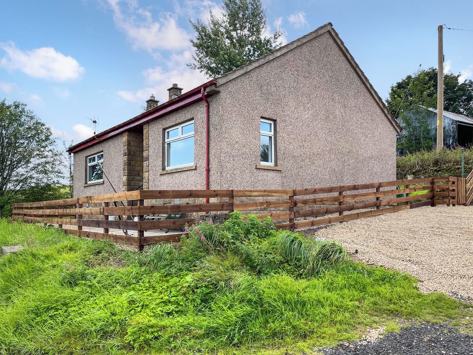 Exterior | Acreknowe Cottage, Hawick