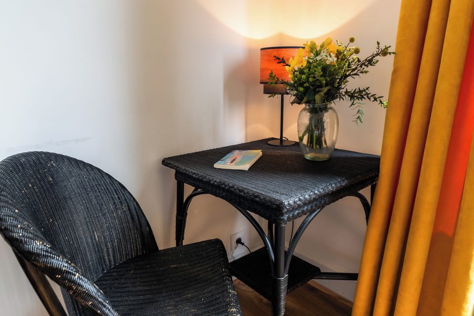 Double Room, Bathtub | Premium bedding, iron/ironing board, free WiFi, bed sheets