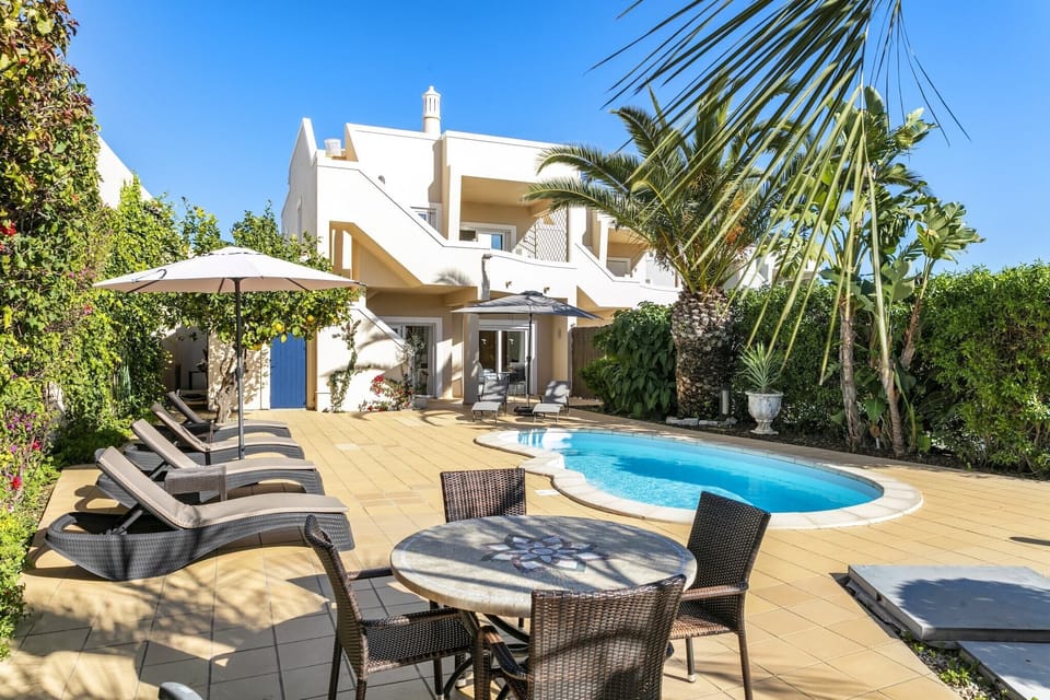 Holiday Home Swimming Pool