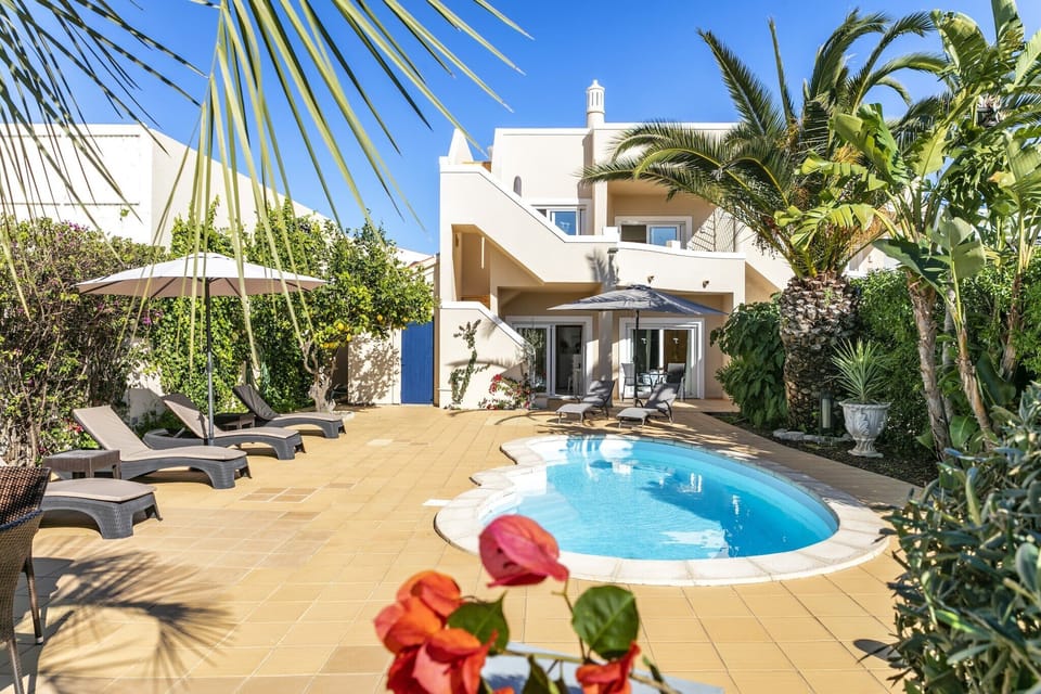 Holiday Home Swimming Pool