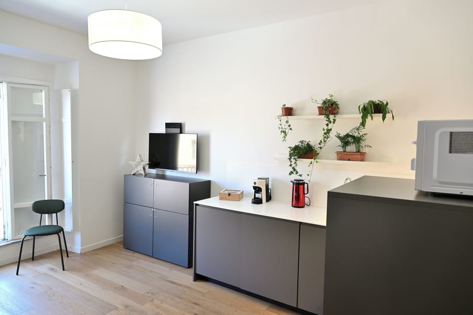 Condo | Living area | 40-inch Smart TV with digital channels