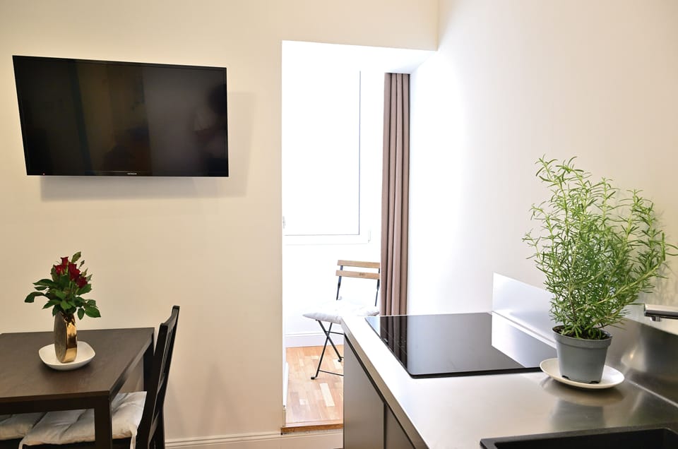 Apartment | Private kitchen | Espresso maker, electric kettle