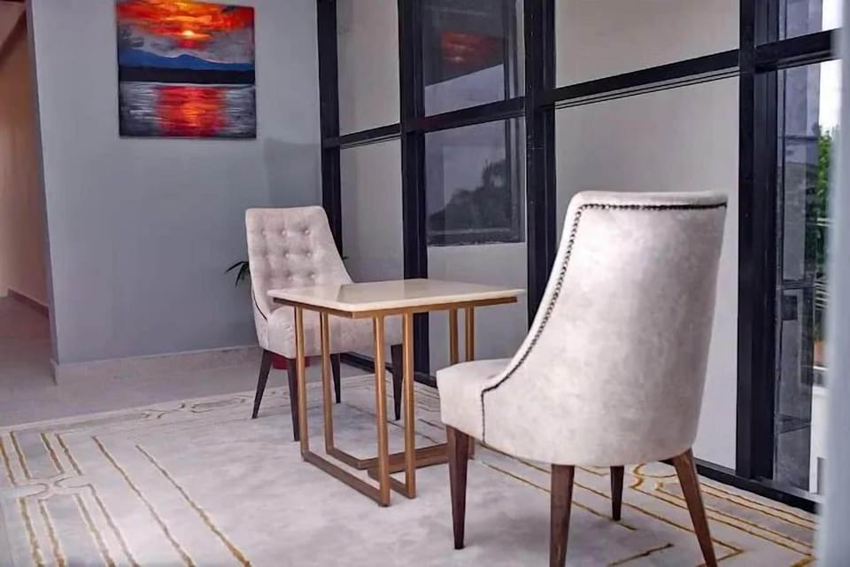 Family Apartment, Balcony, City View | Dining room