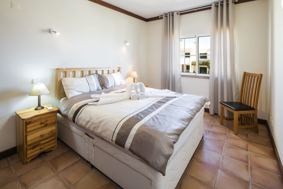 House | 2 bedrooms, iron/ironing board