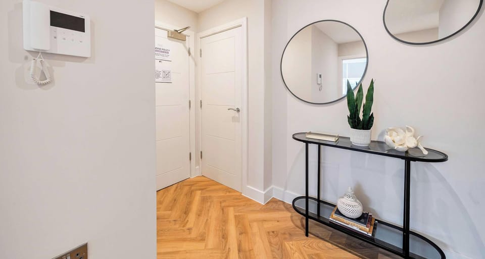 WELCOMING HALLWAY