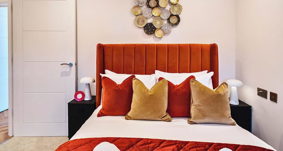 FRESH LINEN AND SHEETS, GET A SMALL DISCOUNT BY USING THE COUPON CODE "STAY5" ON OUR REDWOOD STAYS . COM WEBSITE!