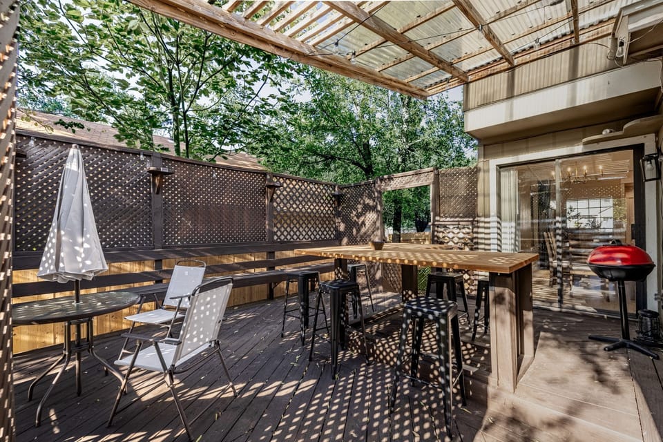 outdoor grill bar