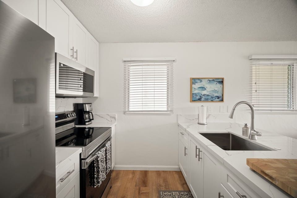 Fully stocked kitchen for dining in
