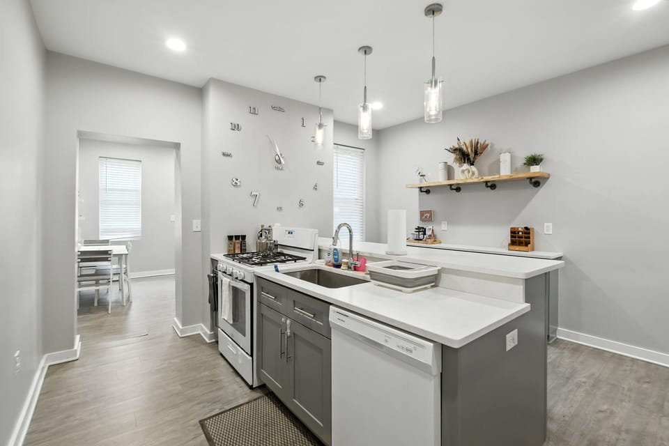 House, 3 Bedrooms | Private kitchen | Coffee/tea maker, fridge, oven