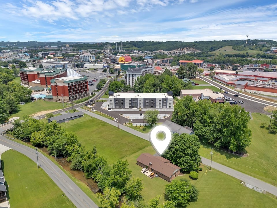 House, 3 Bedrooms | Aerial view