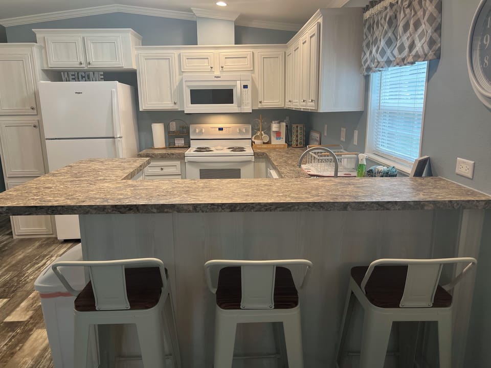 Kitchen counter bar.