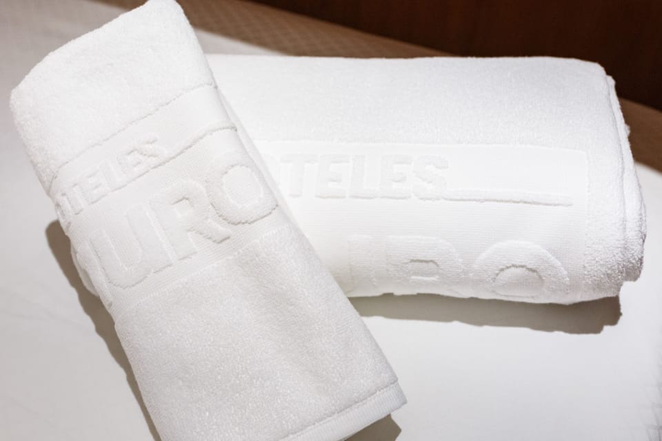 Combined shower/tub, free toiletries, hair dryer, bathrobes