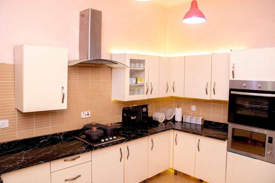 House, 4 Bedrooms, Smoking, Balcony | Interior
