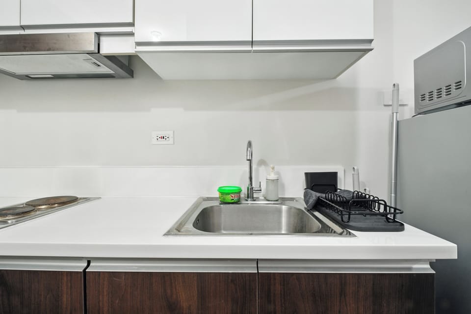 Room, 1 Bedroom, Private Pool, City View | Interior