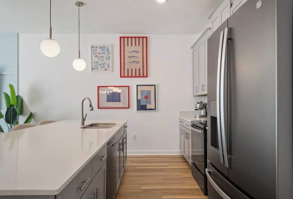 Whether you're whipping up a quick breakfast before a day at the parks or enjoying a leisurely meal with family and friends, this kitchen has everything you need to make the most of your Disney vacation
